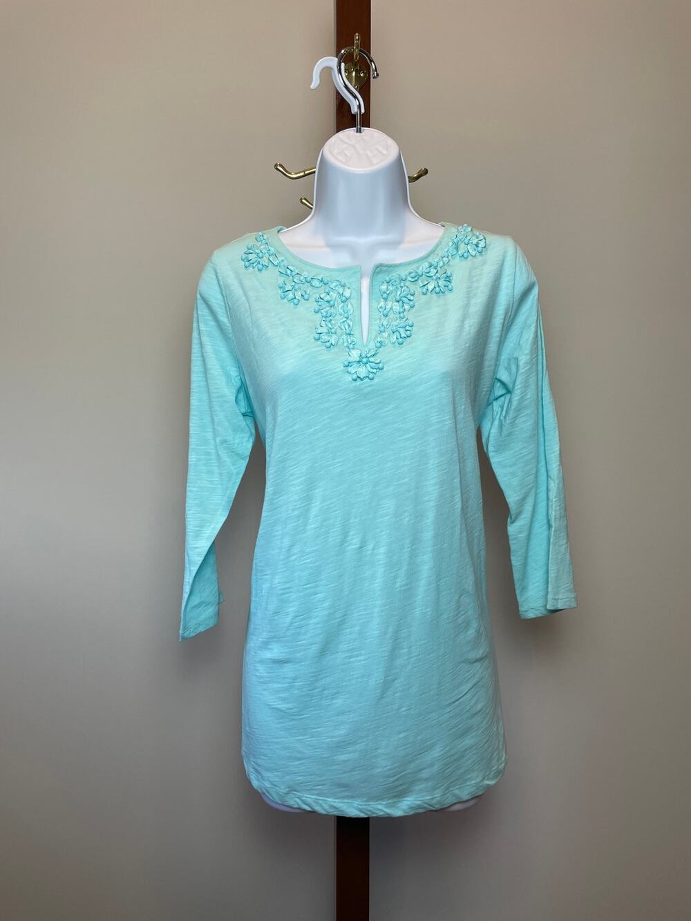 Talbots Embroidered Notched Neck Tunic Top Petite L Mint Aqua Blue Cotton NWT